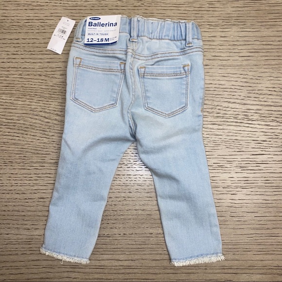 Old Navy Baby Girl Jeans and Cargo Pants - Picture 4 of 11